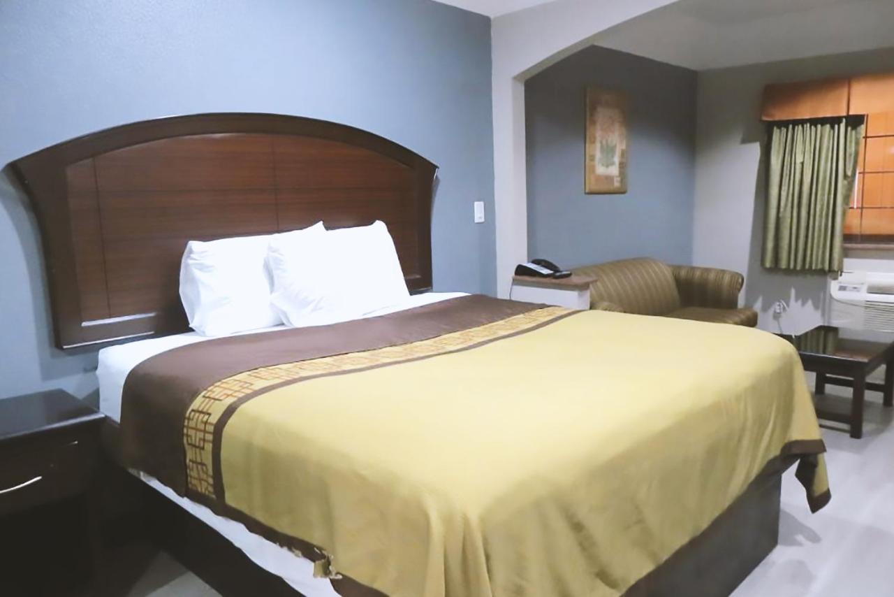 Blue Way Inn & Suites By Jasper Хьюстон Экстерьер фото